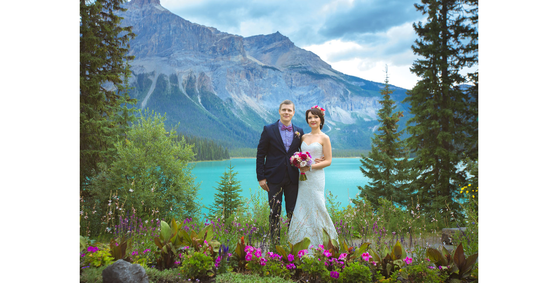 Show real wedding album  Calgary wedding photography_arty_films_arty_sych